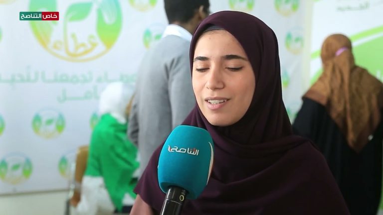 عدسة التناصح | لقاء مع الأخت نهى خلف / مؤول المكتب الإعلامي لفريق عطاء في افتتاح سوق عطاء الخيري لأطفال الأورام بمشتشفى طرابلس التعلمي.