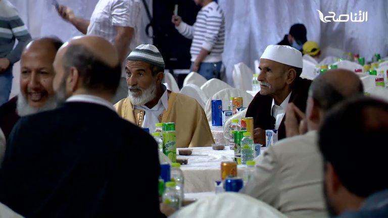 #متابعات | مأدبة الإفطار الجماعي المقامة لمهجري المنطقة الشرقية بدعوة من السفارة التركية تضامناََ مع قضيتهم بكلية العلوم الشرعية والإفتاء تاجوراء