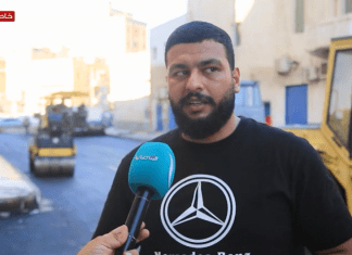 عدسة التناصح | لقاء مع نادر الممدود – سكان شارع كندي خلال أعمال تعبيد شارع الكِندي المتفرع من شارع عمر المختار من قبل شركة الخدمات العامة، حيث يعتبر شارع الكِندي أحد الشوارع الحيوية بالعاصمة طرابلس لانتشار المحال التجارية بداخله.