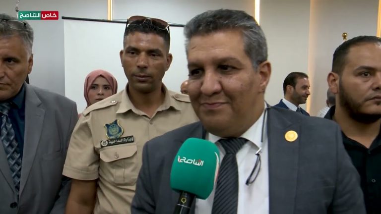 عدسة التناصح | لقاء مع وزير التربية والتعليم “موسى المقريف” خلال مراسم إعلان واعتماد نتيجة الدور الأول لشهادة إتمام مرحلة التعليم الثانوي بأقسامها “الديني والأدبي والعلمي” للعام الدراسي ( 2021 – 2022 ).