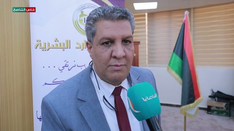 عدسة التناصح | وزير التربية والتعليم د. “موسى المقريف” خلال اختتام عدة دورات تدريبية أقامتها إدارة الموارد البشرية بوزارة التربية والتعليم: نسعى كوزارة تربية وتعليم بعرض خطة تدريبية تأهيلية متكاملة على مدار السنة تبدأ من العام القادم مكتملة التخصصات وتشمل كل المراقبات في ليبيا.