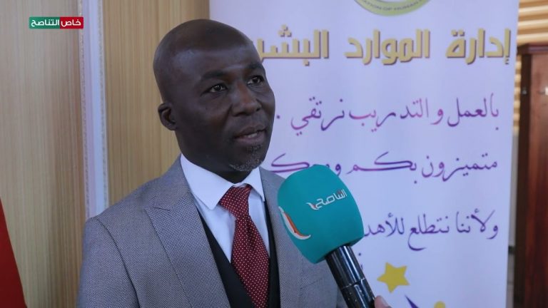 عدسة التناصح | لقاء مع م. “نبيل علي معتوق” رئيس قسم التدريب والتطوير بوزارة التربية والتعليم خلال اختتام عدة دورات تدريبية لتطوير وتأهيل موظفي قطاع التعليم في ليبيا.