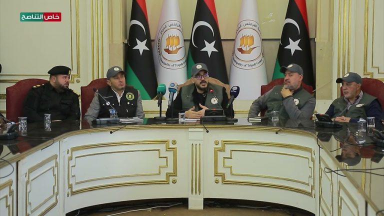 عدسة التناصح| وزير الحكم المحلي بدر الدين التومي يعلن تفعيل الإيرادات المحلية لبلدية طرابلس المركز.