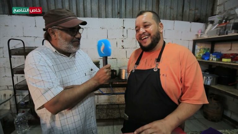 تعرف على طريقة عمل سمك التونة من المطبخ الليبي، ترصدها كاميرا التناصح في مقابلة مع الشيف علي عزوز من داخل النادي البحري سوق الجمعة.