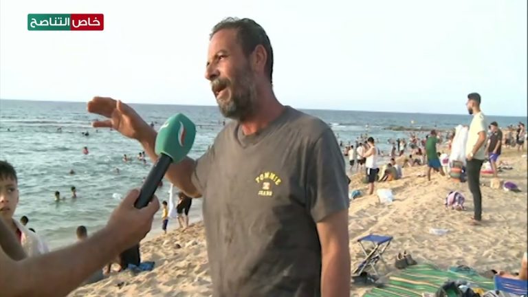 من أحد شواطئ مدينة مصراتة المعروف ببحر الطوبة.. كاميرا التناصح تستطلع آراء المواطنين بشأن استغلال الشواطئ العامة وفرض رسوم للدخول إليها.