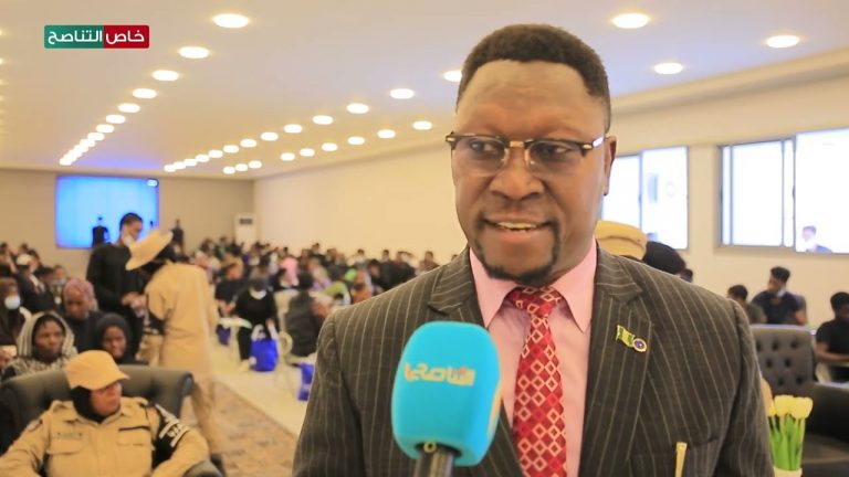 161 نيجيريا يتم ترحيلهم إلى نيجيريا بفضل الجهود المشتركة لمنظمة الهجرة الدولية والسلطات الليبية والنيجيرية ”  | صامويل اوكيري/ قنصل بالسفارة النيجيرية بطرابلس.