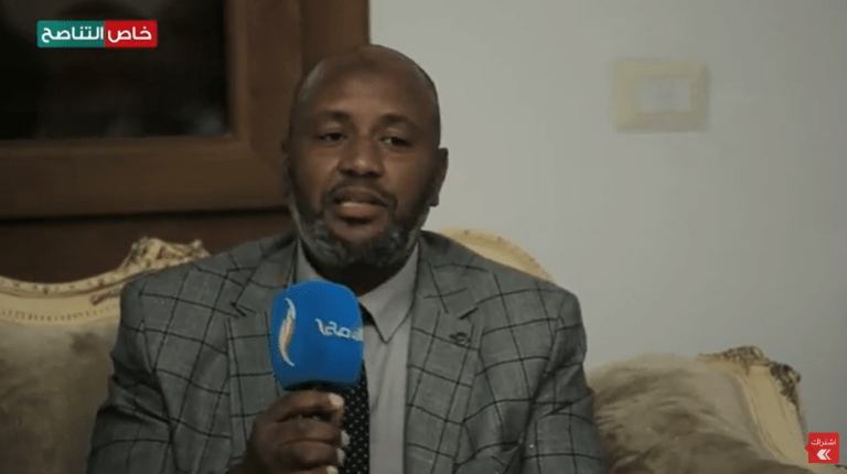 عدسة التناصح ترصد جانبا من صالون الأستاذ عبد الله بن غربية لبحث مسارات علمية واهتمامات أدبية نقدية مع الأستاذ الدكتور الصديق بشير نصر