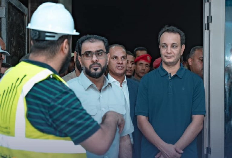 مشاريع الإعمار لكسب النفوذ والكبير موَّلها