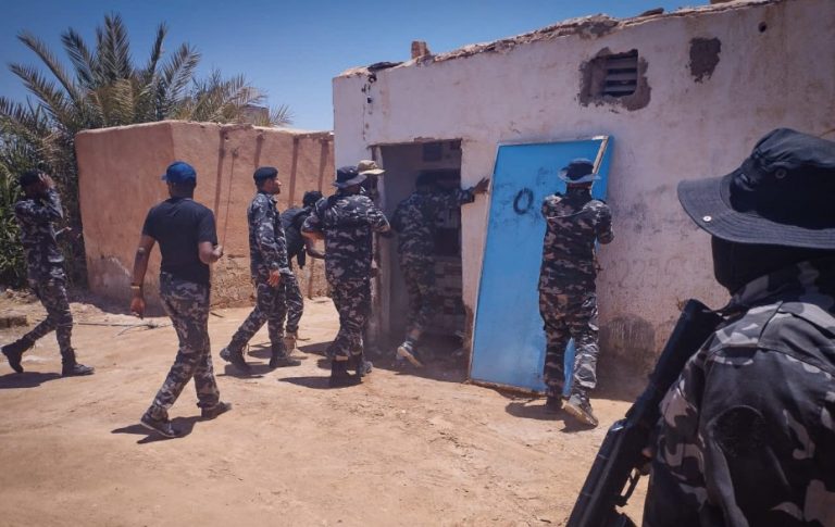 تفكيك شبكة عصابات نيجيرية تمارس السحر والشعوذة والسرقة والاتجار بالبشر في ليبيا