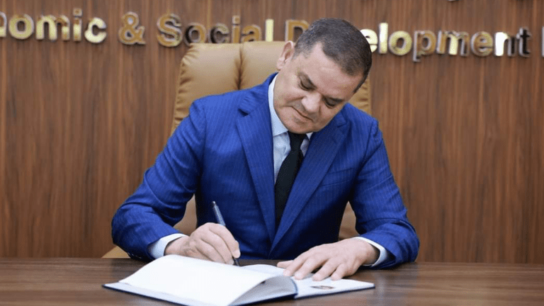 الدبيبة يبحث مواجهة تحديات الشتاء