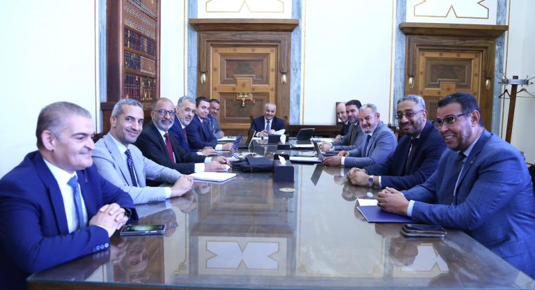 المركزي يقرر تخفيض عمولات البطاقات المصرفية لدعم المواطنين والتجار