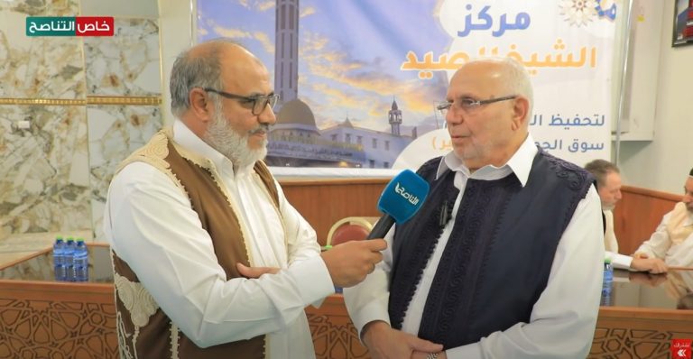 رئيس مركز الشيخ الصيد لتحفيظ القرآن الكريم الشيخ علي الحامي خلال اختتام دورة علم الفرائض