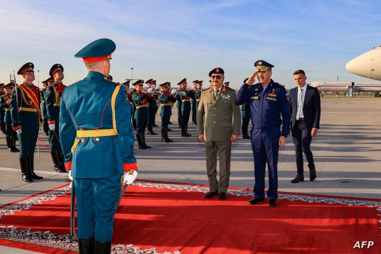 روسيا تسعى لتعزيز قواعدها في ليبيا في ظل احتمال طردها من سوريا