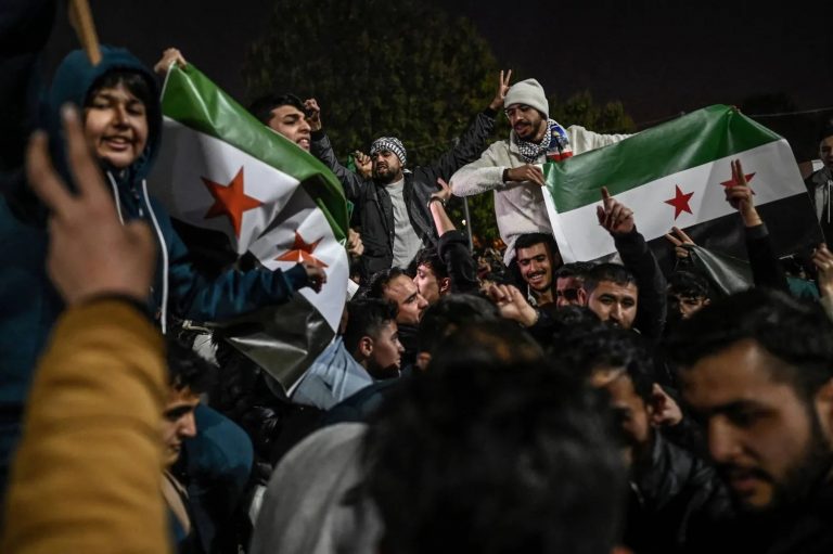 “إذاعة الشام”: مناشدات للإفراج عن مئات الشبان السوريين المختطفين في بنغازي