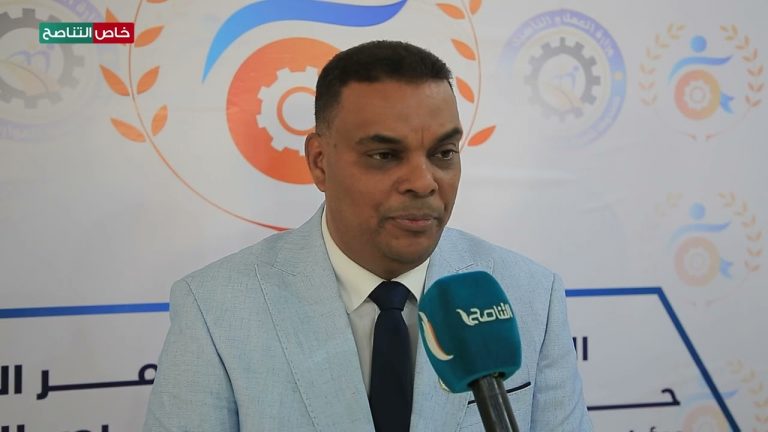 نعمل على دعم وتمكين شريحة ذوي الإعاقة للحصول على فرص العمل..رئيس مجلس إدارة صندوق تنمية الموارد البشرية بوزارة العمل والتأهيل فايز بو عمران خلال فعاليات المؤتمر الأول حول تكافؤ الفرص والعمل للأشخاص ذوي الإعاقة في بيئة عمل داعم