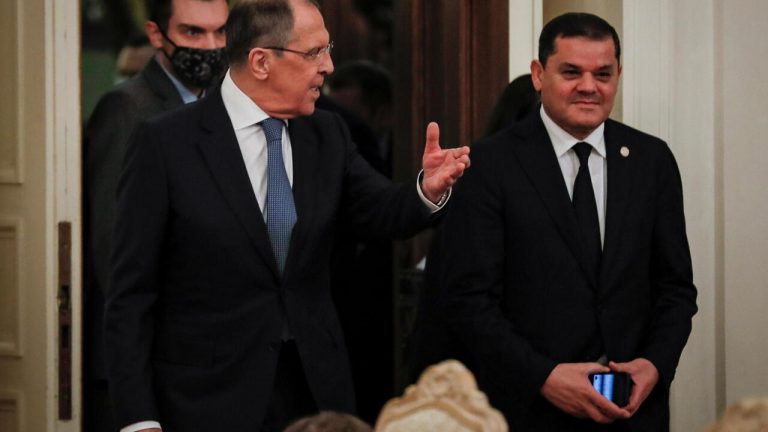 أفريكا أنتليجنس: تصاعد التوتر بين موسكو وطرابلس