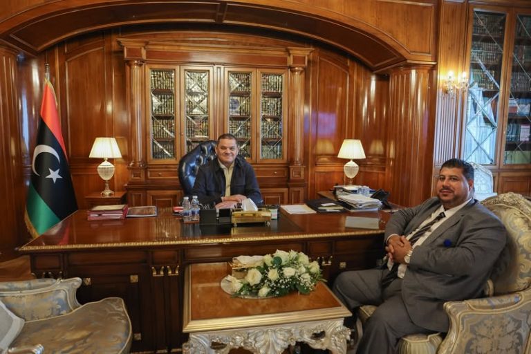 الدبيبة يوجه المؤسسة الوطنية للنفط بضرورة الإفصاح عن الميزانية الاستثنائية السابقة