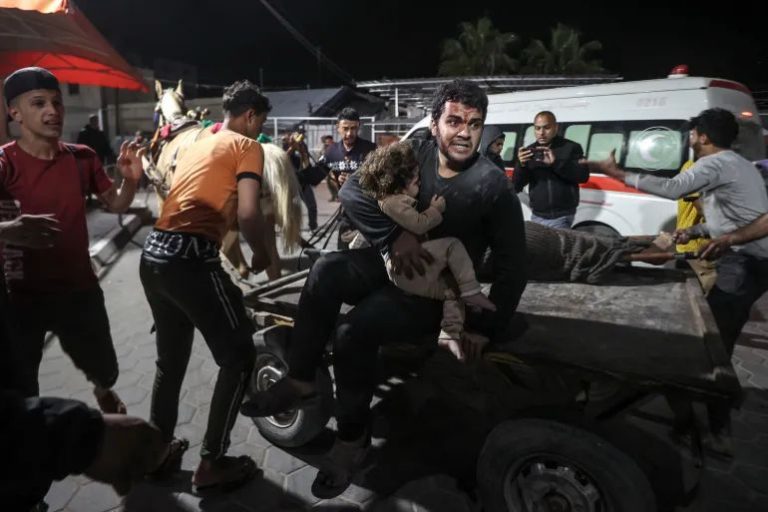 412 شهيدا وأكثر من 500 جريح في غارات إسرائيلية مكثفة على قطاع غزة فجر اليوم