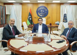 المجلس الرئاسي يؤكد على سلطته الحصرية في إصدار الأوامر للتحركات الأمنية والعسكرية ويحذر المخالفين