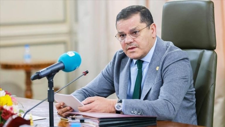 الدبيبة يشيد بأداء الداخلية ويعلن نهاية زمن “الميليشيات الخارجة عن الدولة”