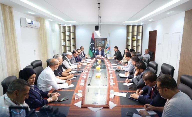 الدبيبة يشدد على حصر الأضرار في أبوسليم لتعويض المتضررين، وتحديد سبتمبر القادم لافتتاح حديقة الحيوان