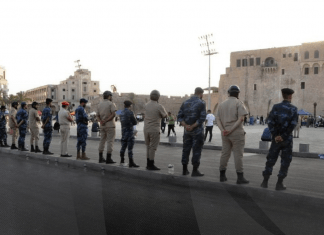 نيويورك تايمز: الإدارة الأمريكية طلبت أو ستطلب من 51 دولة، بينها ليبيا، استقبال مرحّلين من الولايات المتحدة