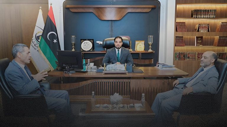 قادربوه يبحث مع المفوضية العليا للانتخابات وإدارة القضايا في الطعون الانتخابية