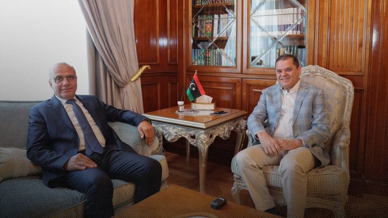 اللافي والدبيبة يبحثان تطورات الوضع الأمني والتحديات الاقتصادية