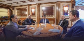 محافظ المركزي، والنيابة العامة، ووزير المالية يناقشون تطوير منظومة صرف الرواتب، وتعزيز حوكمة الإنفاق العام