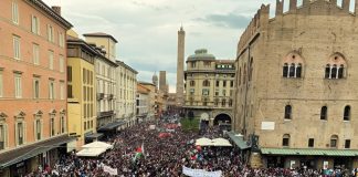 إضراب عام واحتجاجات بالآلاف في إيطاليا تضامناً مع غزة