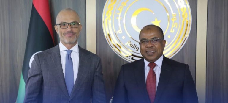 وزير النفط يناقش مع الاتحاد الأوروبي تعزيز شراكة الطاقة